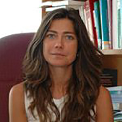 Almudena Fernández Carballal es autor en Editorial Reus