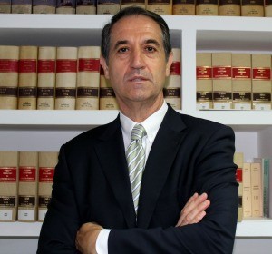 Luis José Marín Hita es autor en Editorial Reus