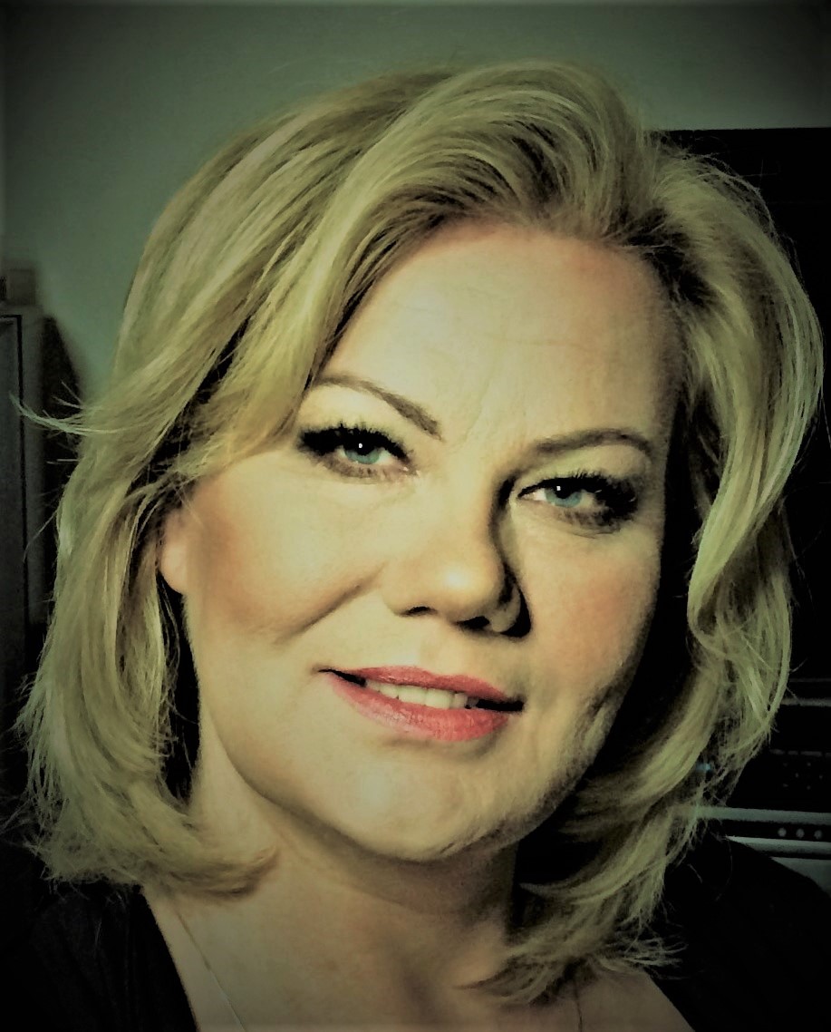 Monika Szaraniec es autor en Editorial Reus