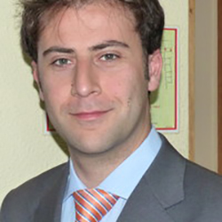 Angelo Anzalone es autor en Editorial Reus