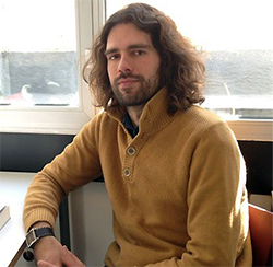 Arnau González i Vilalta es autor en Editorial Reus