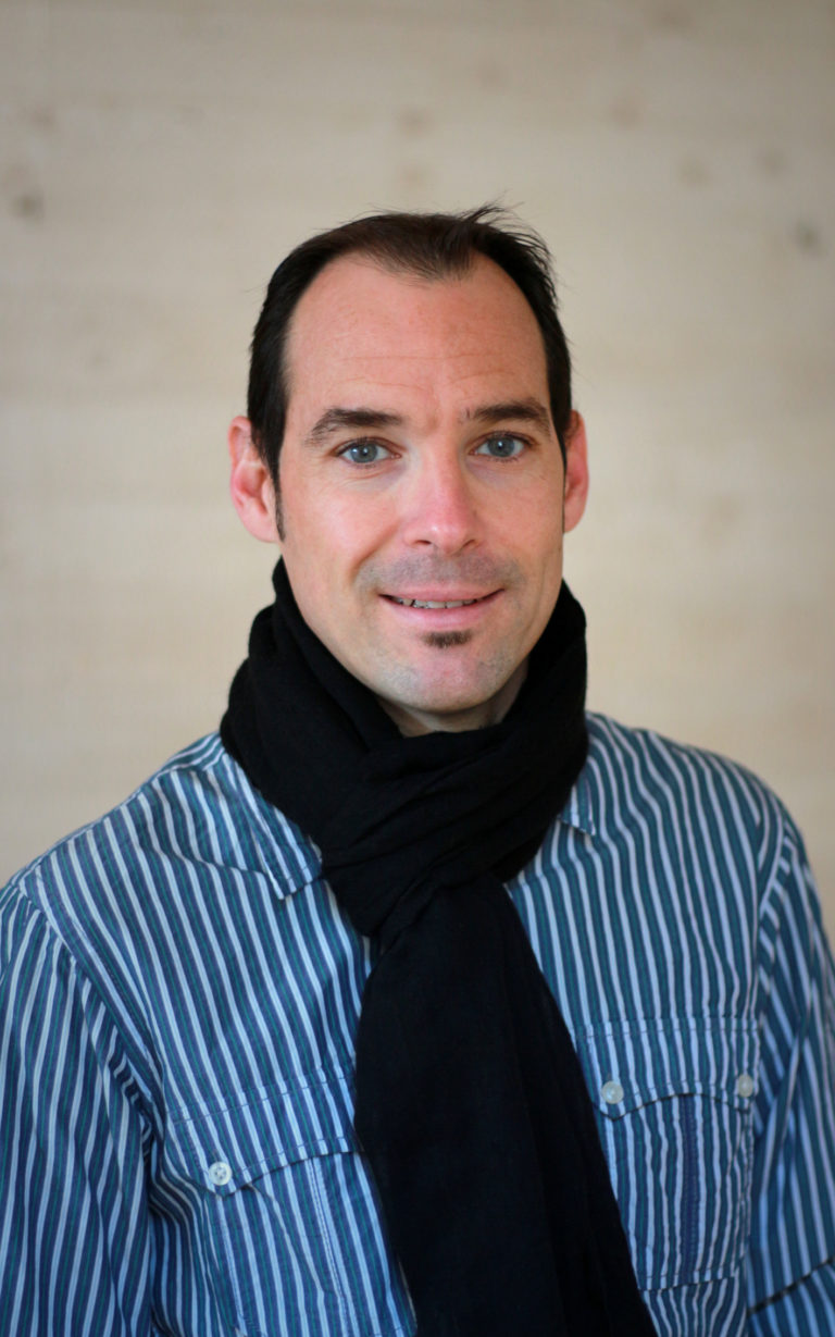 Daniel Martín-Pena es autor en Editorial Reus