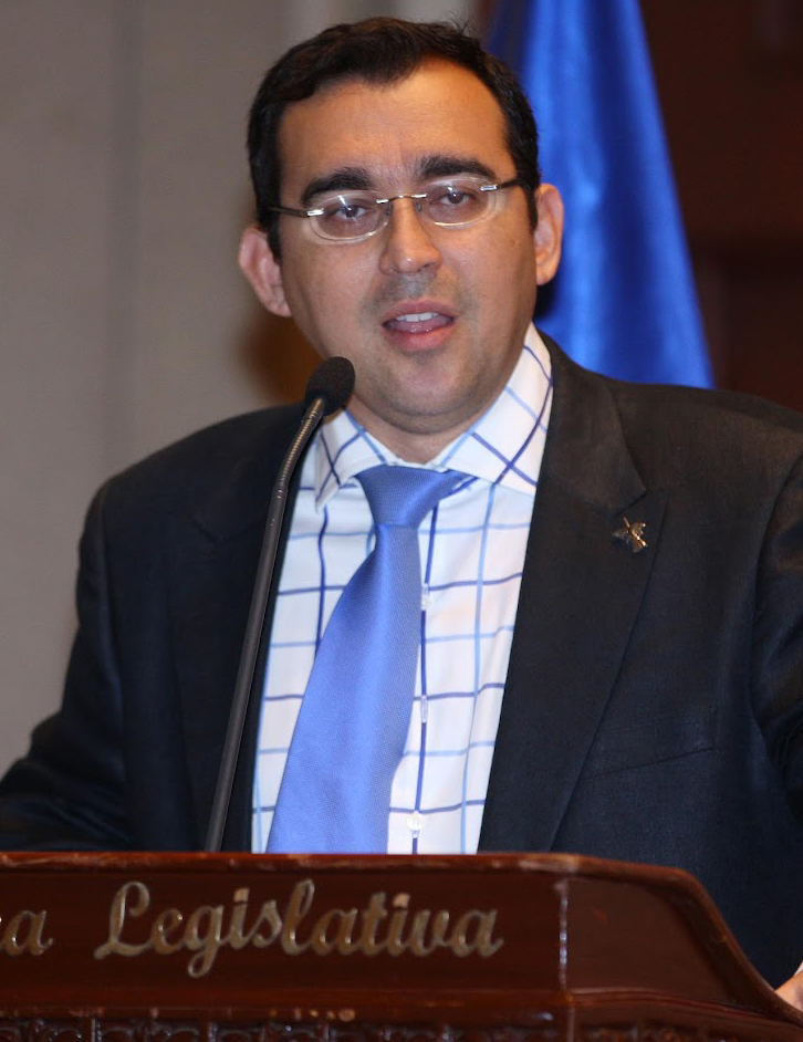 Leonardo Bernardino Pérez Gallardo es autor en Editorial Reus