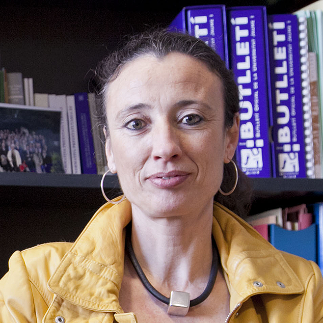 María Luisa Cuerda Arnau es autor en Editorial Reus