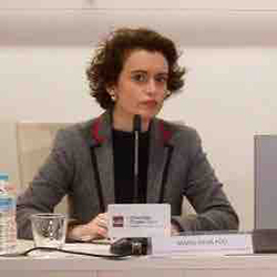 María  Arias Pou es autor en Editorial Reus