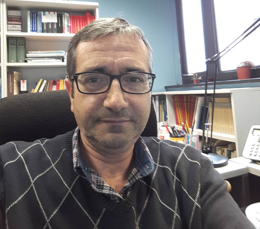 Salvador Montesinos Oltra es autor en Editorial Reus